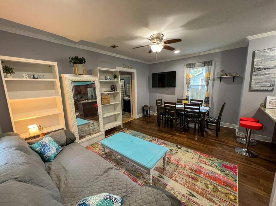 Villa Historic Coastal Haven- Pet Friendly Fast Wi-Fi Norfolk Exterior foto